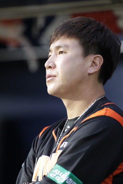 경기전 몸을풀고있는 선수단